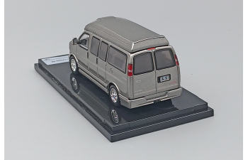 GMC Savana Explorer Limited SE (2006), titanium grey