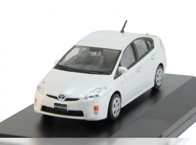 TOYOTA Prius Hybrid Synergy Drive, white pearl