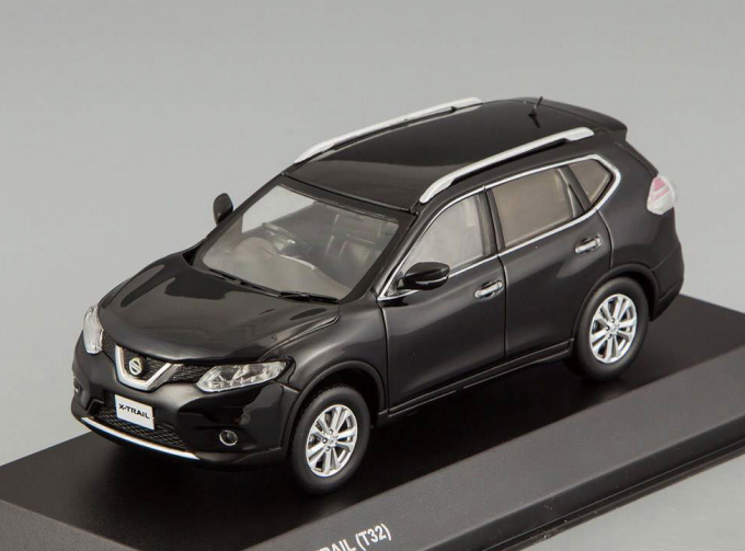 NISSAN X-Trail (T32), black