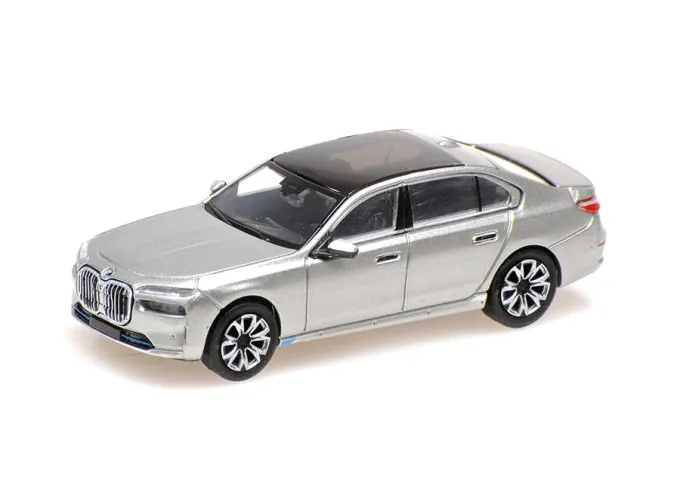 BMW 7-Series i7 (2023), silver metallic