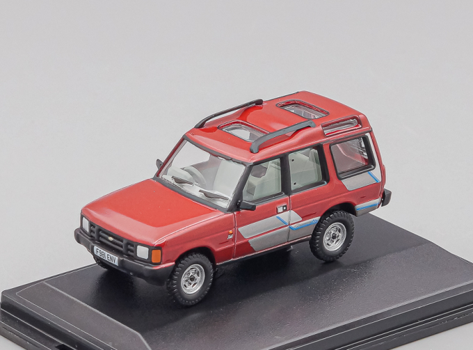 LAND ROVER Discovery 1 (1998), red / silver