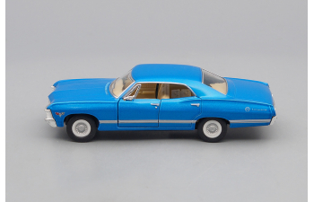 CHEVROLET Impala (1967), blue