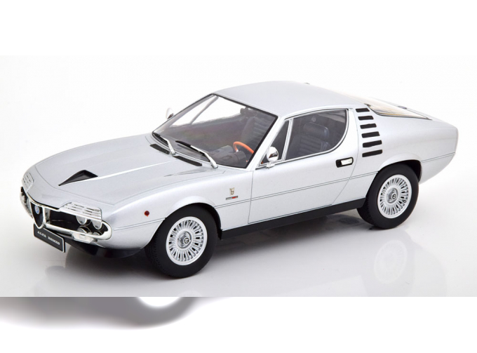 ALFA ROMEO Montreal (1970), silver