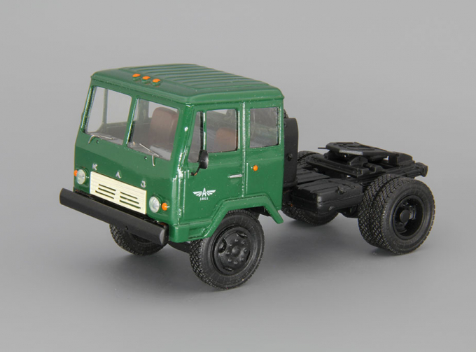 КАЗ-608В седельный тягач, зеленый