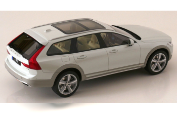 VOLVO V90 Cross Country Ocean Race (2017), white metallic