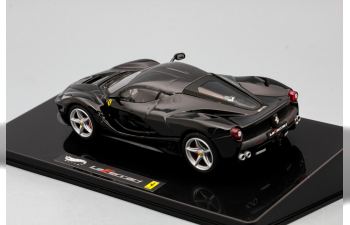 FERRARI LaFerrari (2013), black with carbon roof