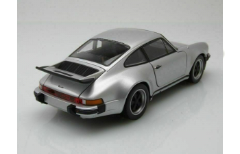 PORSCHE 911 Turbo 3.0 (1974) silver