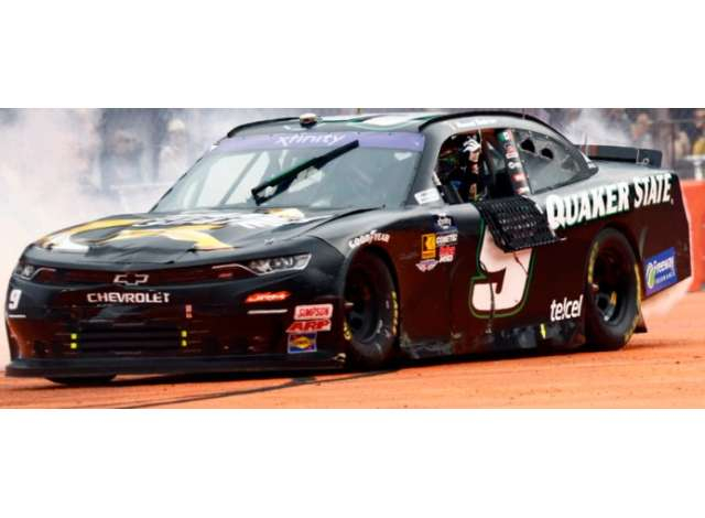 Chevrolet #9 Daniel Suarez *Quaker State*, black/white 2025