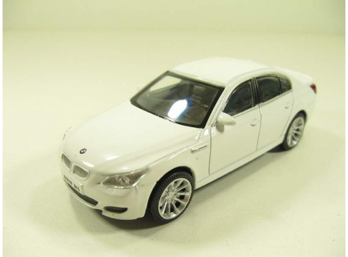 BMW M5 Series, white