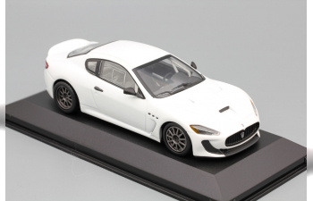 MASERATI GranTurismo MC GT4 Coupe (2010), white