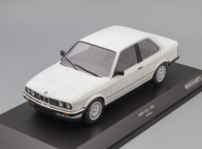 BMW 323I E30 (1982), white