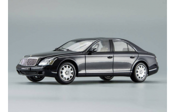 MAYBACH 57 SWB (2003), caspian black/caspian black chromaflair