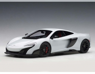 McLaren 675LT (cilica white)