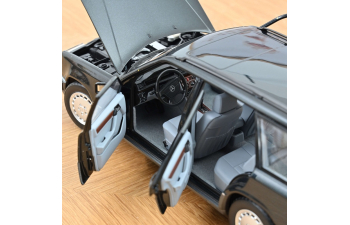 MERCEDES-BENZ 300D (S124) T-Modell (1990), Black Metallic