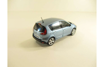 RENAULT Scenic (2009), blue