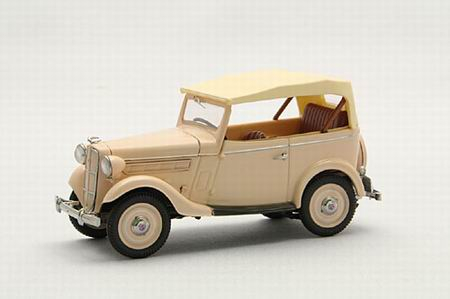 DATSUN 17 Phaeton 1938, beige ivory