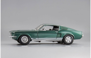 FORD Mustang GTA Fastback (1967), green metallic