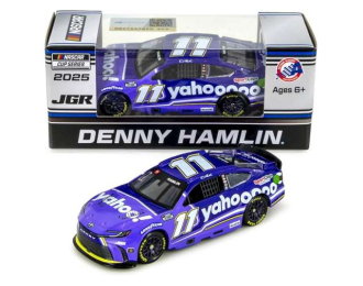 Toyota Camry #11 Denny Hamlin *Yahoo!*, purple/white 2025