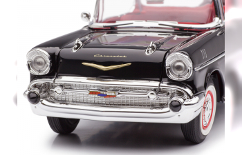 CHEVROLET Bel Air Hardtop (1957) черный с белым