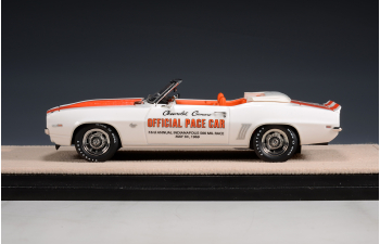 CHEVROLET Camaro Indy Pace Car (1969), White/Orange