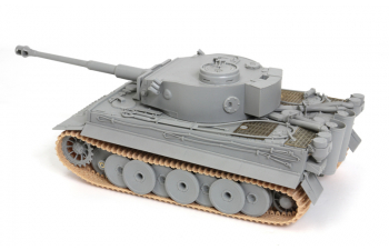 Сборная модель Tiger I "131" s.Pz.Abt.504 Tunisia (Smart Kit)