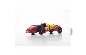 Alfa Romeo 8C #11 Winner Le Mans 1933 R. Sommer - T. Nuvolari