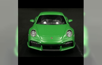 PORSCHE 911 (992) Turbo S Coupe Sport Design (2021), green