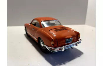 VOLKSWAGEN Karmann Ghia Coupe (1966), orange