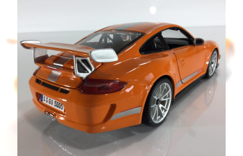 PORSCHE 911 GT3 RS 4.0 orange