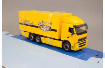 VOLVO FH12 фургон "Wortart march", yellow