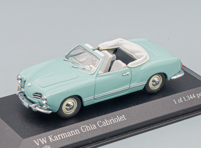 VOLKSWAGEN Karmann ghia Cabriolet (1957), pacific blue