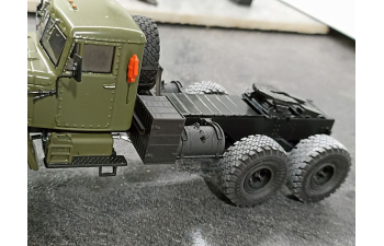 Держатель запасного колеса (ДЗК) Краз-255Б с перевернутым ящиком (ТММ, ПБУ)