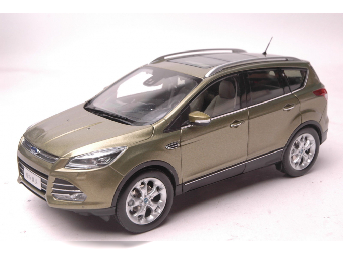 FORD KUGA GOLD 2015