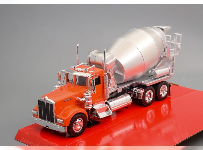 KENWORTH W900 Mixer (yellow/silver)