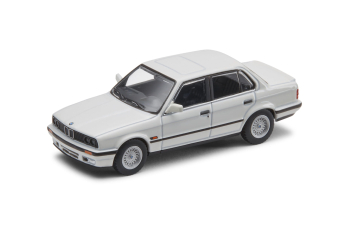 Набор из 7 моделей BMW 3 Collection 50 Years - 7 поколении  - E21 1975 - E30 1982 - E36 1990 - E46 1997 - E90 2005 - F30 2011 - G20 2018