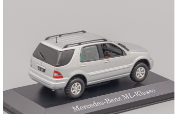 (Б/У) MERCEDES-BENZ ML-Klasse W163, silver