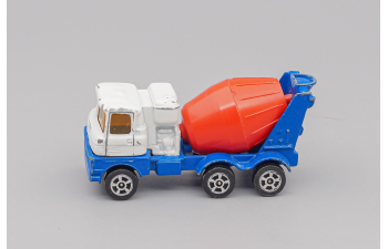 SCAMMELL Concrete Mixer, white / blue / red