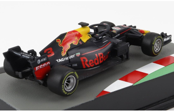RED BULL RACING RB14 #3 "Aston Martin Red Bull Racing" Daniel Ricciardo победитель China GP (2018)