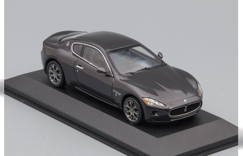 MASERATI Granturismo S (2008), grey metallic