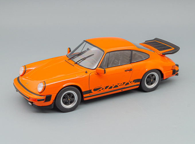 PORSCHE 911 Carrera 3.2 (1984), orange