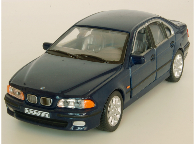 BMW 528i Sedan, blue met