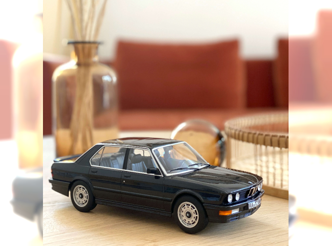 BMW M535i (E28) 1986 Black Metallic