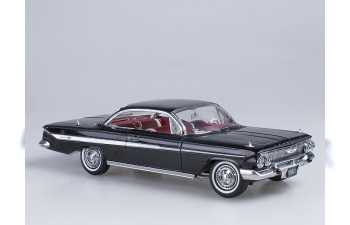 CHEVROLET Impala Sport Coupe (1961), black