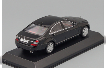 MERCEDES-BENZ S-Class (V221), black