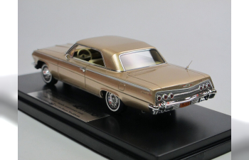 CHEVROLET IMPALA SS HARD-TOP CLOSED (1962), Gold Poly