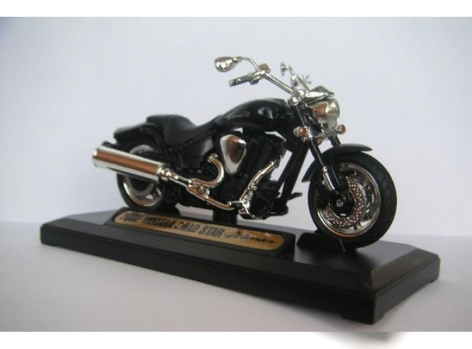 YAMAHA ROAD STAR Warrior, black