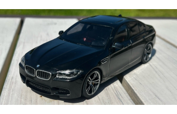 Набор для конверсии  BMW F10 в переделку BMW F10 M5 от Welly