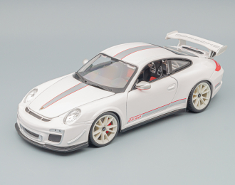 PORSCHE 911 GT3 RS 4.0, white