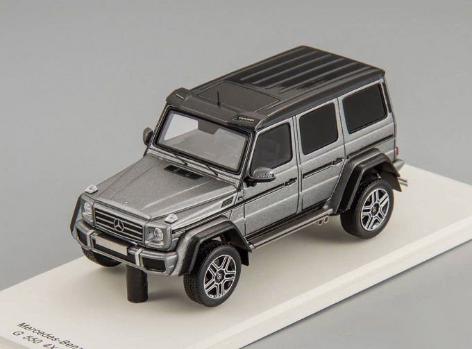 MERCEDES-BENZ AMG G550 4X4 (2016), silver