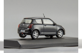 Suzuki Swift 2006 (cosmic black pearl metallic)